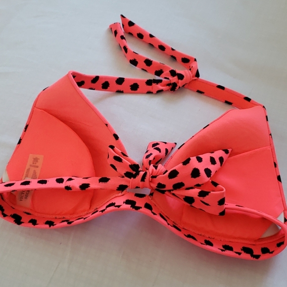 Victoria Secret Bikini Top - Picture 2 of 4